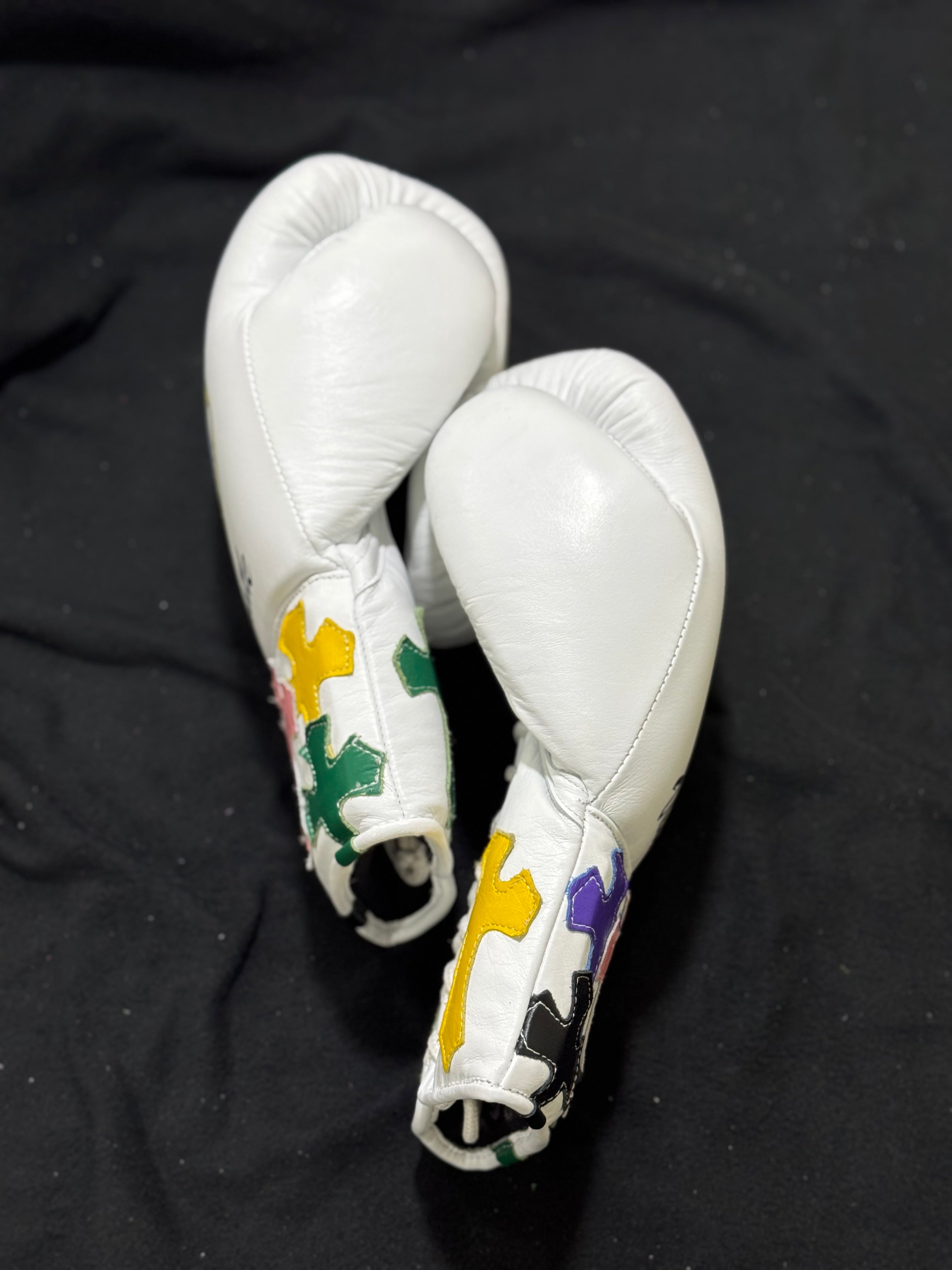 White Handmade Chrome Heart Boxing Gloves | Limited Edition | Premium Quality | Cowhide Leather | Personalise your Logo or Name