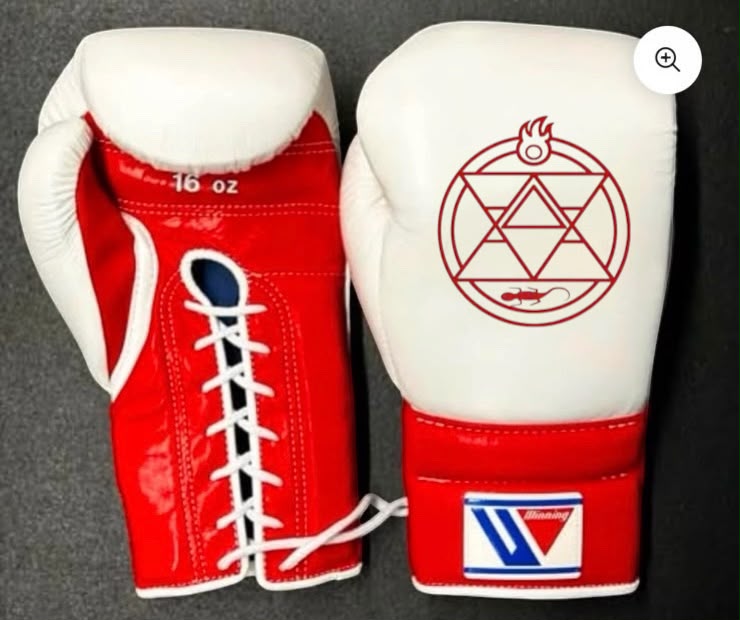 Custom made Winning Pro Fight Gloves - Black / White