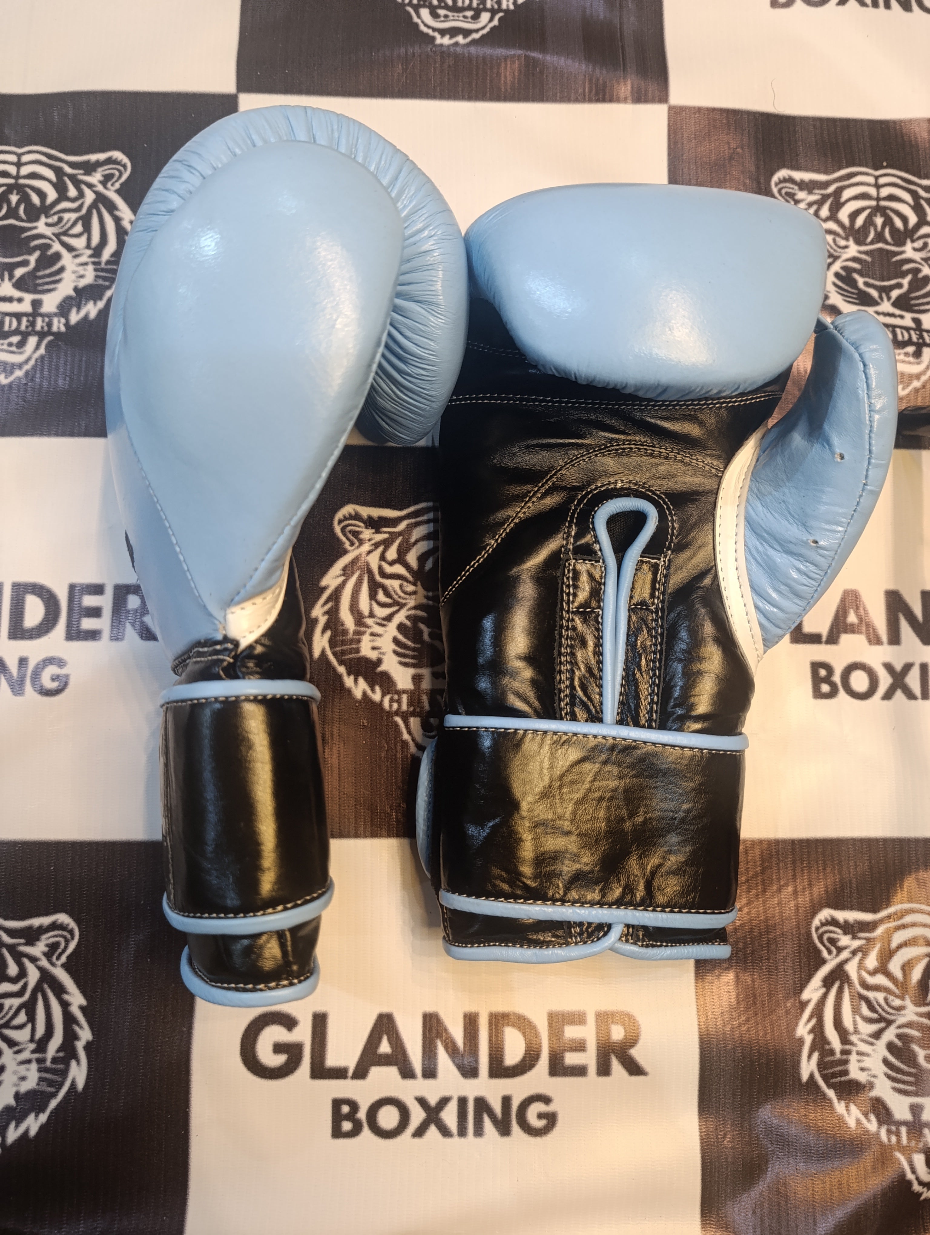 NO BOXING NO LIFE CA WITH BEAR LOGO SPECIAL EDITION TRAINING GLOVES - METALLIC GREEN / METALLIC GOLD | 100% Pure Leather | Best Choice for Fighters