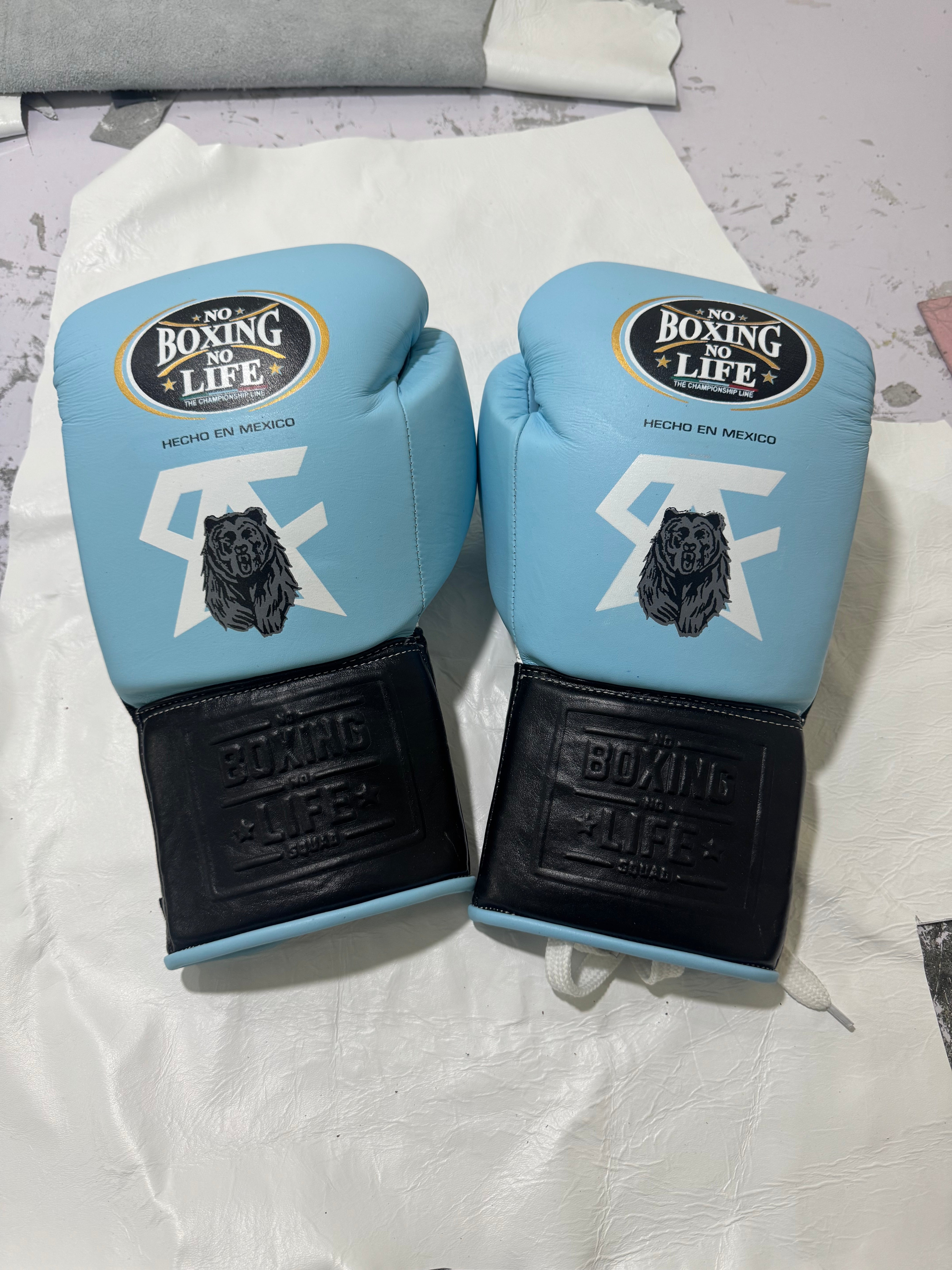 NO BOXING NO LIFE CA WITH BEAR LOGO SPECIAL EDITION TRAINING GLOVES - METALLIC GREEN / METALLIC GOLD  | 100% Pure Leather | Best Choice for Fighters