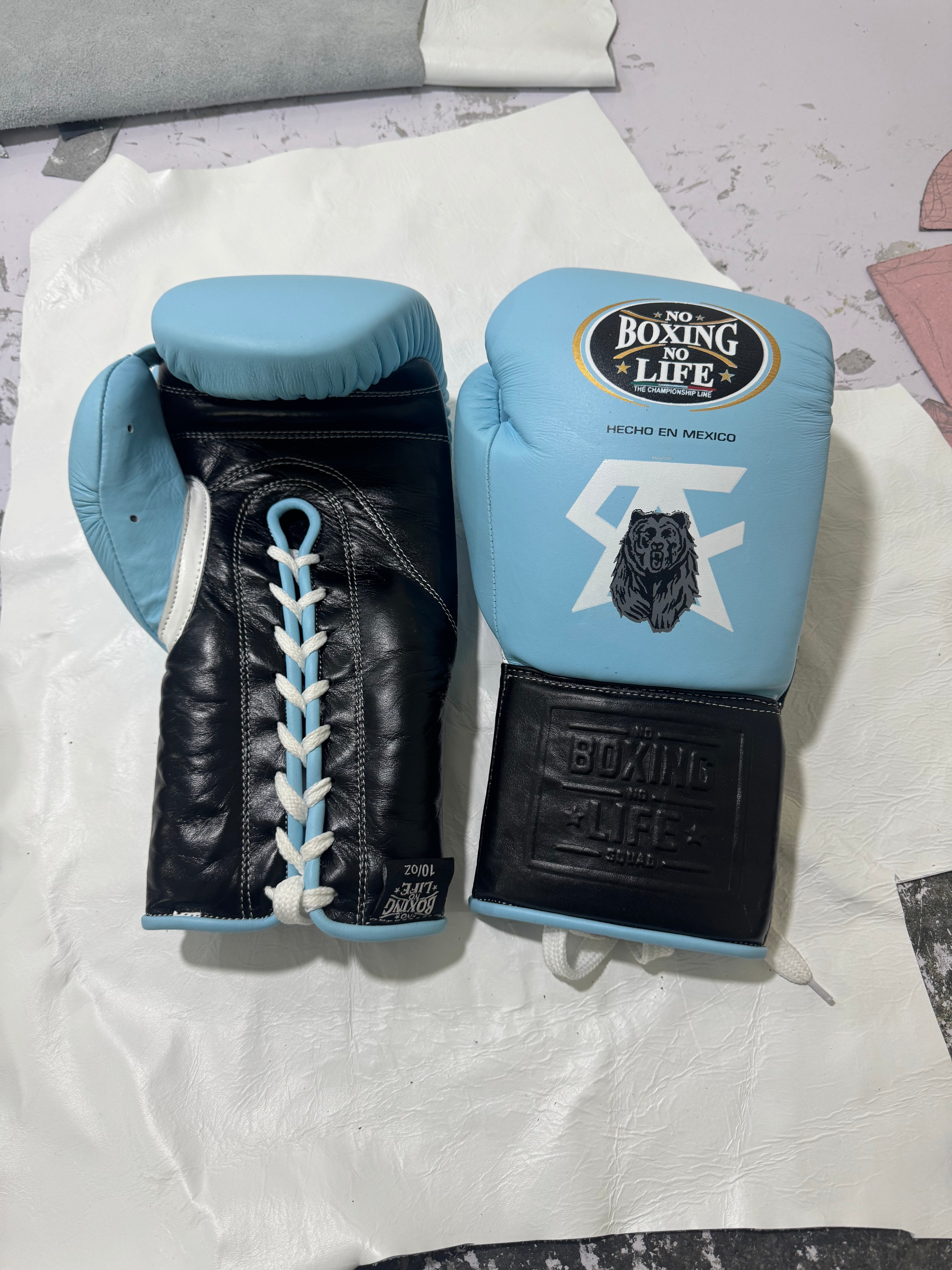 NO BOXING NO LIFE CA WITH BEAR LOGO SPECIAL EDITION TRAINING GLOVES - METALLIC GREEN / METALLIC GOLD  | 100% Pure Leather | Best Choice for Fighters