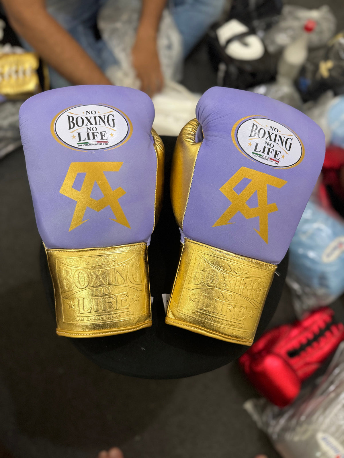 NO BOXING NO LIFE MATTE LIGHT PURPLE & GOLD GLOVES
