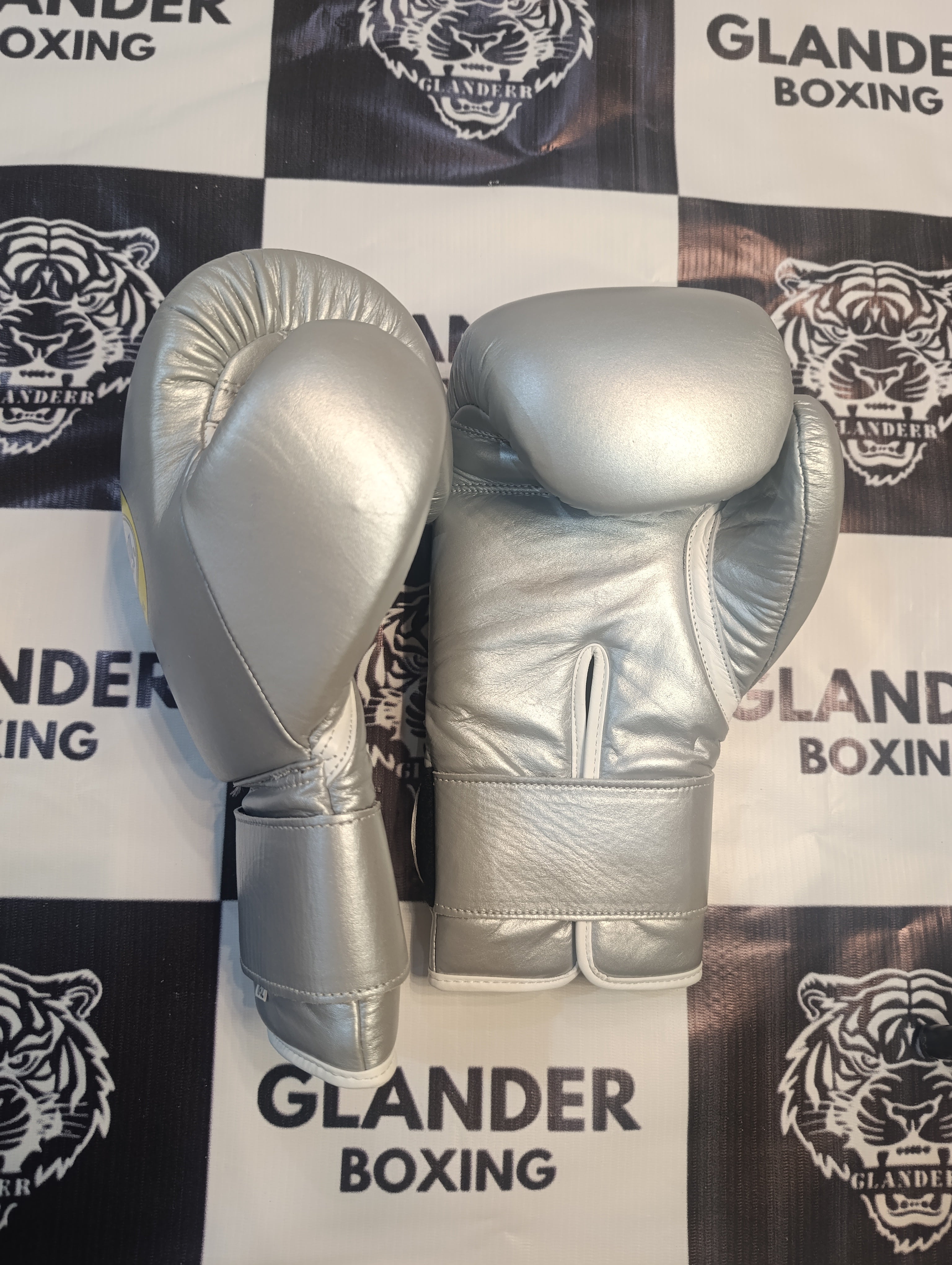 Custom Handmade Metallic Silver Pro Elite Boxing Gloves | Winnings | Personalise your name | 100% Pure Leather | Best Choice for Fighters