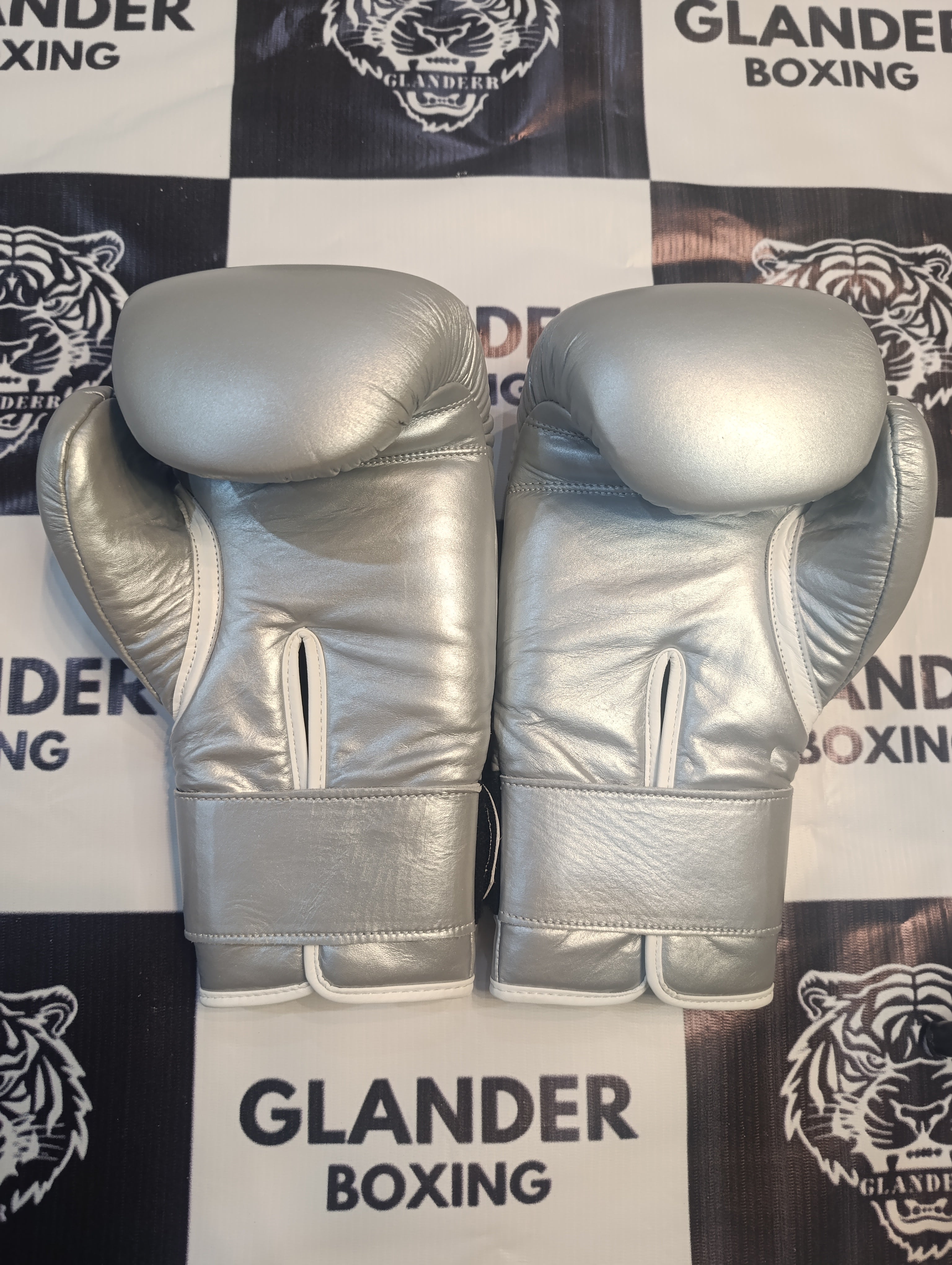 Custom Handmade Metallic Silver Pro Elite Boxing Gloves | Winnings | Personalise your name | 100% Pure Leather | Best Choice for Fighters