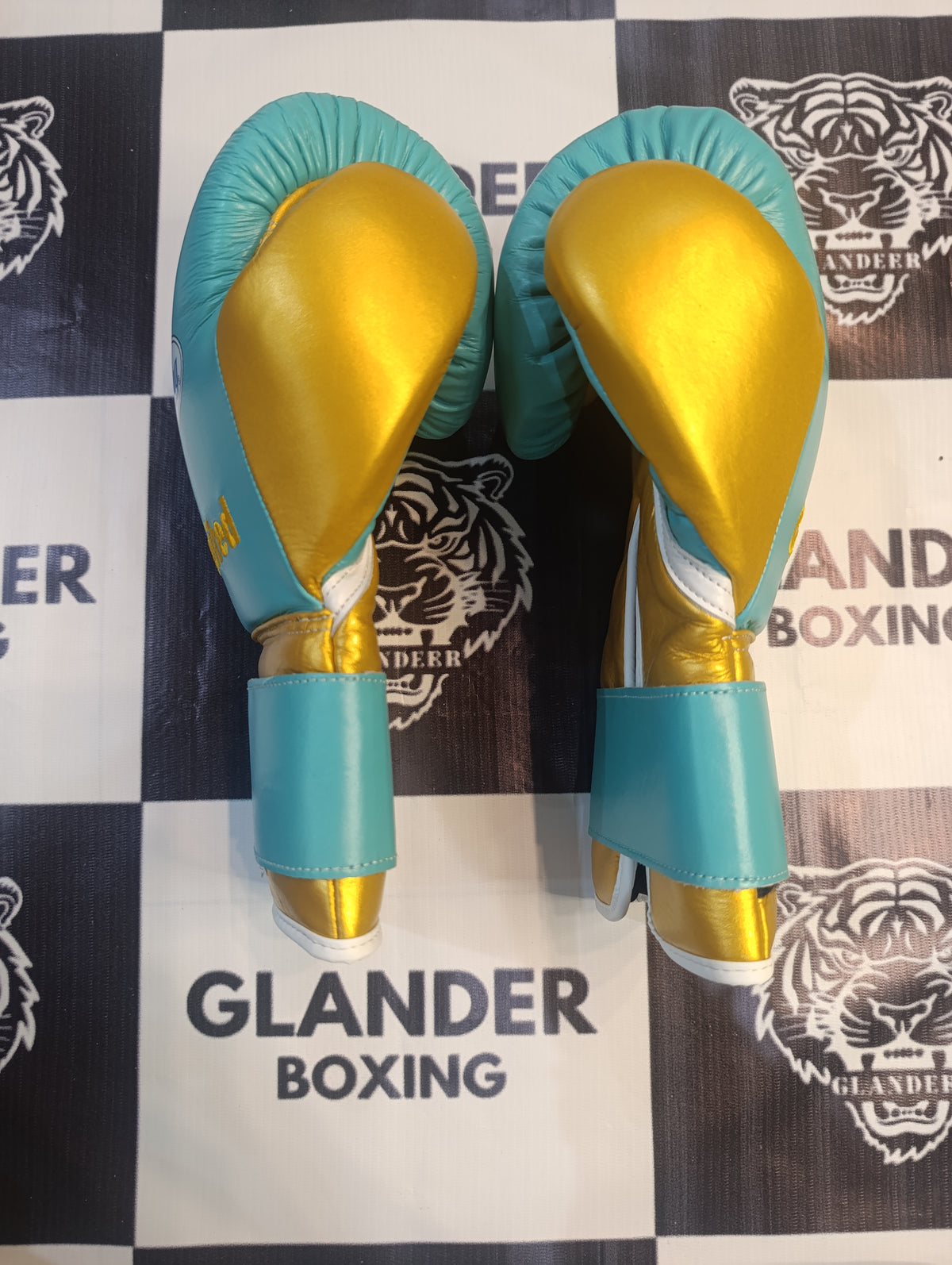 Prestige Winning Style Green/Gold Premium Sparring Set